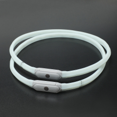 Collar LED para perros con cambio de siete colores y función de flujo de agua CTY-A5