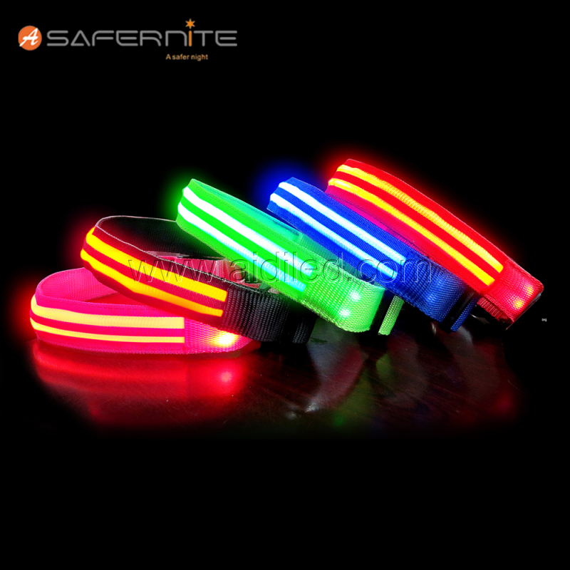Led Glowing Dog Collar Wholesales Pink Blue Anti-lost Led Dog Collars Factory for 14 Years Experience