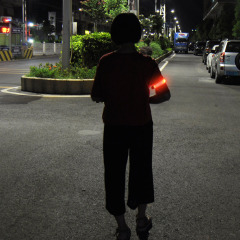 Braçadeira de corrida leve com LED para segurança esportiva noturna ao ar livre