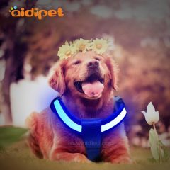 Harnais pour chien en nylon de haute qualité avec batterie rechargeable USB allume le gilet de harnais pour chien Led pour la sécurité nocturne des animaux de compagnie