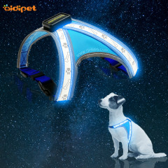 Arnés para perros con luz reflectante Arnés de chaleco para perros recargable con USB que brilla intensamente para seguridad nocturna para mascotas