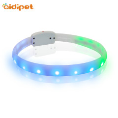 Großhandelshersteller Einstellbare weiche, hochwertige, helle Haustier-Hundehalsbänder LED-Haustierhalsbänder RGB-Blinkhalsband