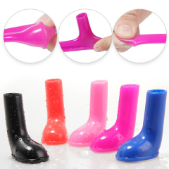 Bottes de pluie colorées pour chiens chaussures de protection imperméables pour chiens bottes douces portant des chaussures de marche pour chiens de compagnie TPR sous la pluie