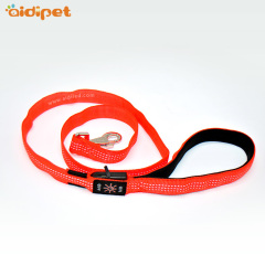 Costura reflexiva Led Dog Leash USB Recarregável Pet Dog Chumbo Amazon Vendendo Leash Led para Cães