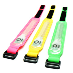 Brazalete de luz Led brillante para actividades de carrera nocturna, brazalete deportivo Led para correr de noche, brazalete para caminar y correr