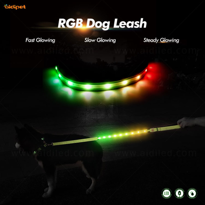 RGB Blink Colorful Led Pet Leash para perros Muy fresco Suministros para mascotas Fish Silk Cover Light Up Lead 120cm Longitud