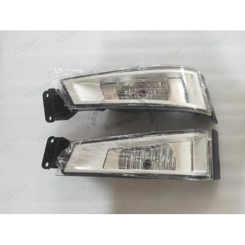 FOG LAMP ONE BULB HOLE RH 21221151 22332592 LH 21221152 22332593 FOR VOLVO FH EUROPEAN TRUCK