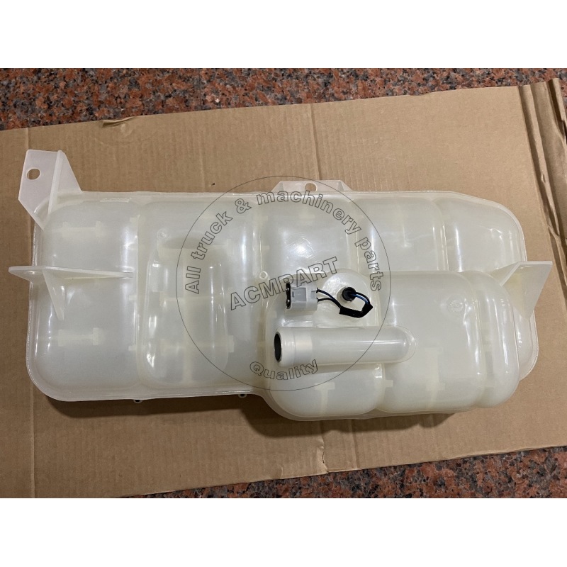 Truck Engine Coolant Expansion Tank for VOLVO OEM 1674918 3979764 Truck Engine Coolant Expansion Tank for VOLVO OEM 1674918 3979764
