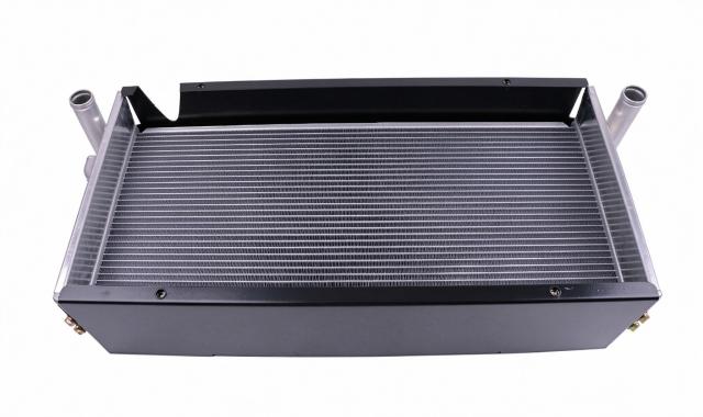 Water Tank Radiator 6686077 for Kubota Engine V2203 Bobcat Loader S150 S160 S175 S185 S205 T180 T190