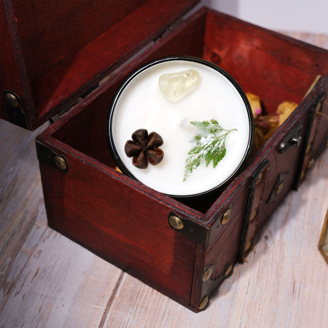 C&H New Arrival Design Christmas Festival Soy Wax Candle Jar Customized Logo Natural Crystal Scented Candle Home Deco