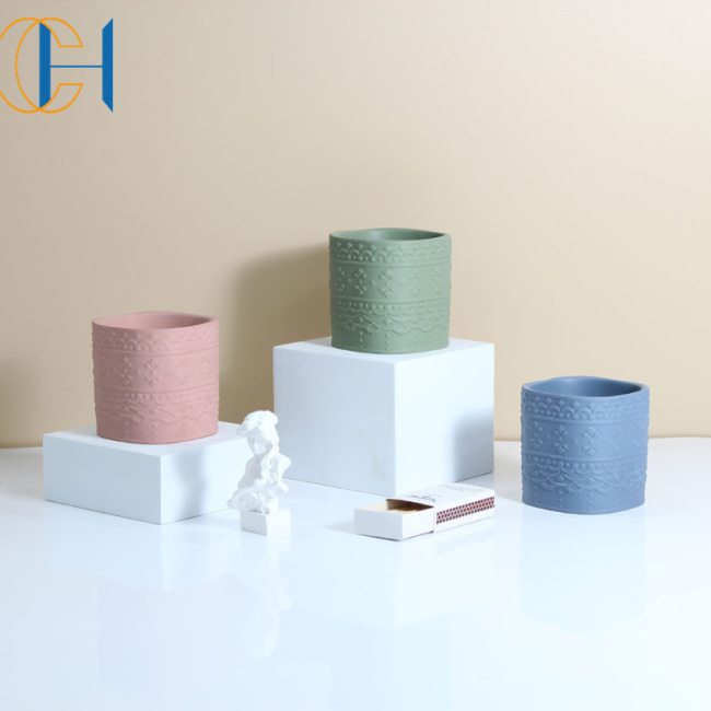 CHHC Custom Designed Handmade Soy Wax Cylinder Glass Aromatherapy Candle for Home Decoration Easter Diwali Ramadan Private Label