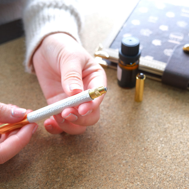 C&H New Style Push Ballpoint Essential oil pen Creative Glitter Metal Advertising Gift Ballpoint Essential oil pen with Logo