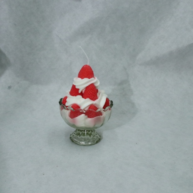 C&H Wedding Candle Strawberry Cream Candle Flower Cake Scented Wax Candle in Glass Cup Home Decoration Festivals Celebration