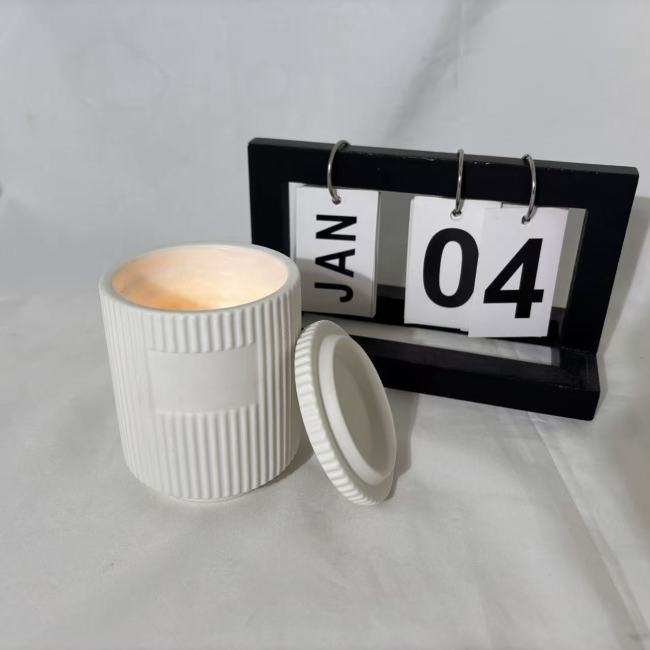 C&H High Quality Customized Logo Ceramic Candle Jar With Lid 40-60h Burning Soy Wax Ceramic Candle Container