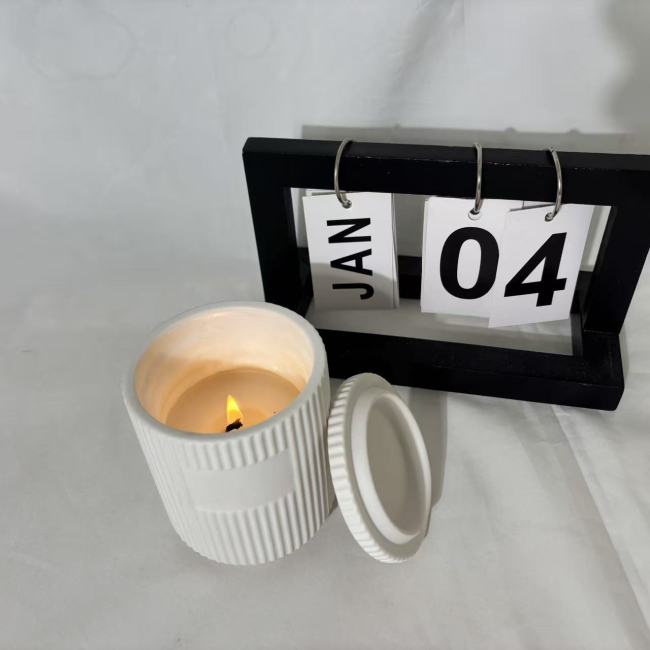 C&H High Quality Customized Logo Ceramic Candle Jar With Lid 40-60h Burning Soy Wax Ceramic Candle Container
