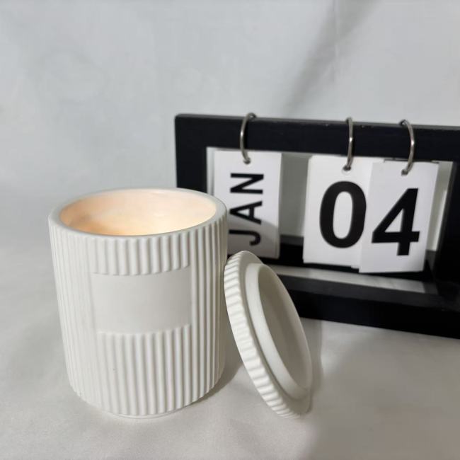 C&H High Quality Customized Logo Ceramic Candle Jar With Lid 40-60h Burning Soy Wax Ceramic Candle Container