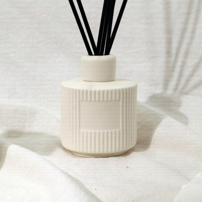 C&H Empty Ceramic Cement Round Reed Diffuser Bottle Scented Candle Jar Room Spray Set With Stopper