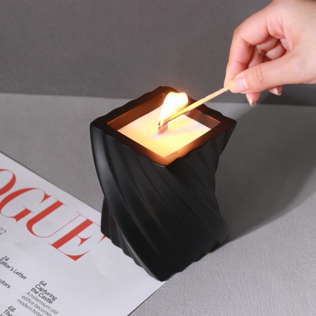C&H Custom Logo Big Candle Jar Artist Ribbon Simple Minimalism Holder Personal Logo Fragrance Ceramic Cement Scented Candle