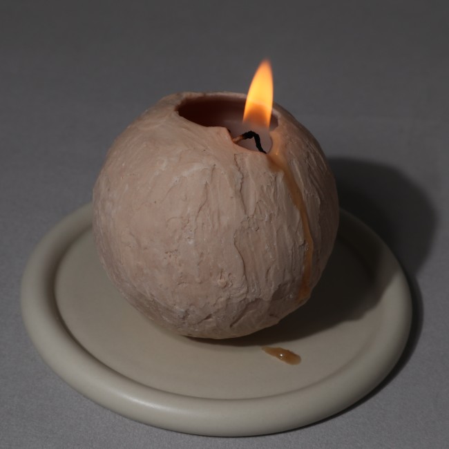 C&H Creative Soy Wax Fruity Scent Dinosaur Egg Art Candle Modeling Atmosphere