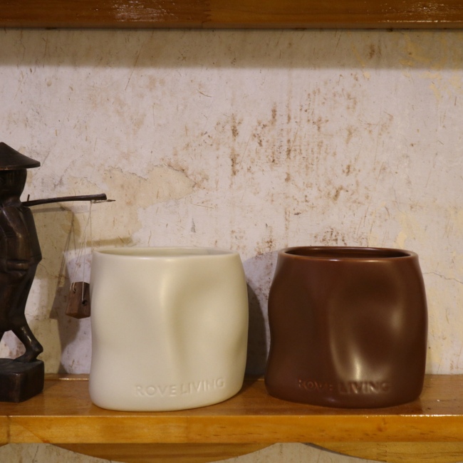 C&H Wholesale High Quality Unique Design Customized Matt White Ceramic Handmade Environment-Friendly Home