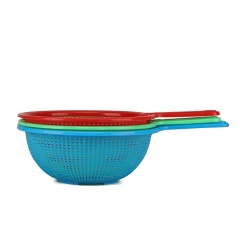 Wholesale Colorful Kitchen Plastic Pasta Strainer with Long Handle