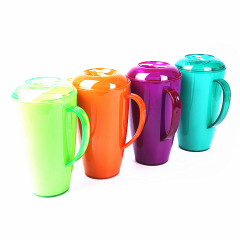 Customized Insulated Plastic Water Jug Set With 4 Cups with High Quality