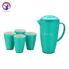 Customized Insulated Plastic Water Jug Set With 4 Cups with High Quality