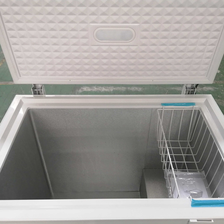 Wholesale-Big-Size-251L-Commercial-Chest-Freezer-with-Lock-and-Light-LBCF251
