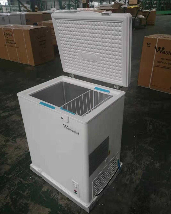 Wholesale-Cheap-One-Single-Door-5Cuft-Chest-Freezer-with-Lock-and-Light-LBCF142