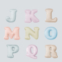 Benutzerdefinierte 26 Buchstaben Formen Seidenkissen Kissen für Kinder und Babys
