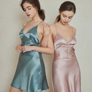 Benutzerdefinierte Seide V-Ausschnitt Sexy Crossing Lace-up Backless Nachtkleid Nachtwäsche