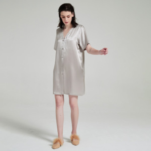 Kundenspezifisches Luxus-Nachtwäsche-Seidenhemdkleid aus 100% reiner Seide