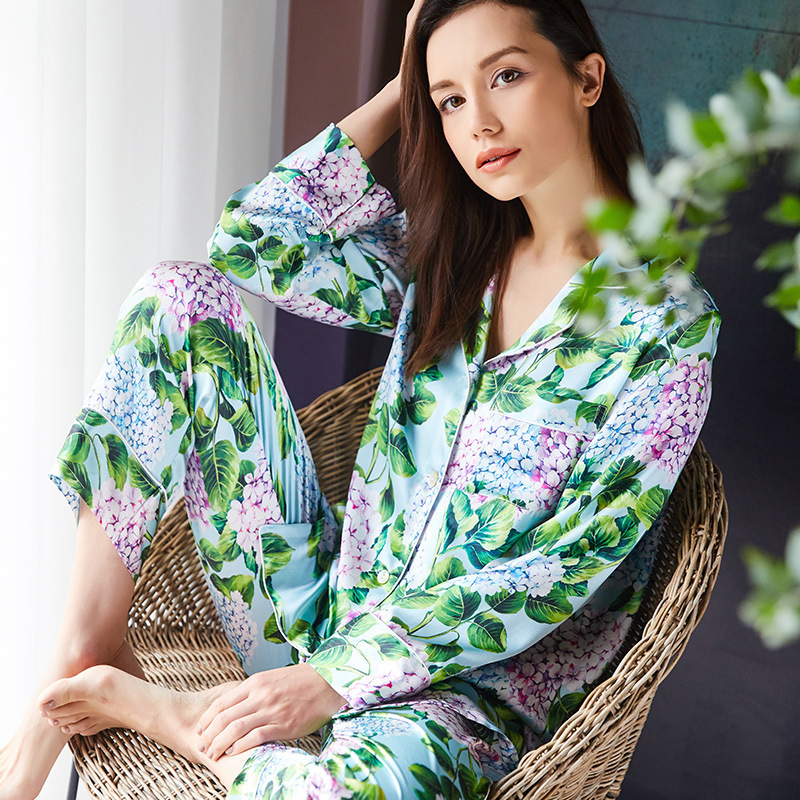 Wholesale Custom Green Flowers Design Digital Print Silk Pajamas