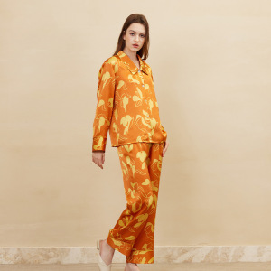 Conjunto de pijama de seda pura de 19 Momme con estampado de flores naranjas para mujer