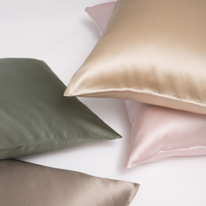 Fundas de almohada de seda de colores sólidos personalizadas con antifaz para dormir