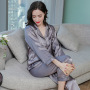 Conjunto de pijama de seda de estilo básico