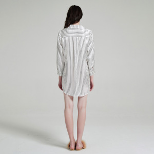 Изготовленное на заказ полосатое шелковое платье-рубашка из 100% шелковой ночной рубашки тутового дерева