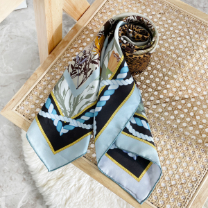 Leopard And Plants Double-sides Print 16 Momme Silk Twill Scarf