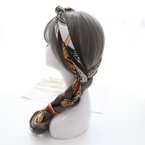 Lenços triangulares de seda trançada para cabelo para uso multifuncional