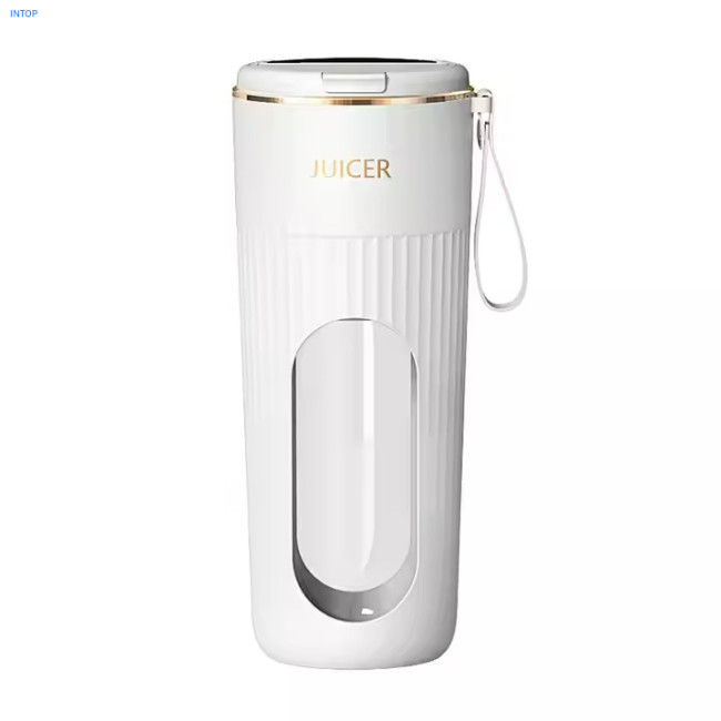 Juicers Juicers