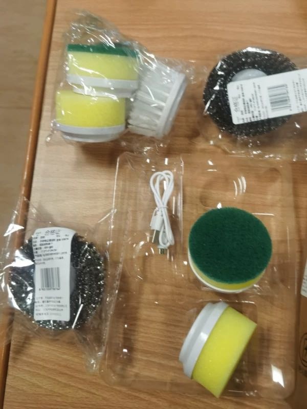 Cleaning Brushes