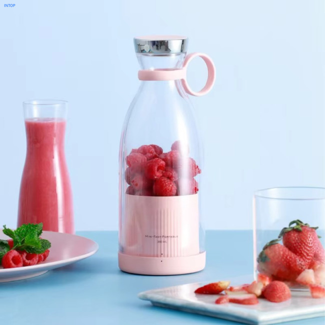 Juicers Juicers