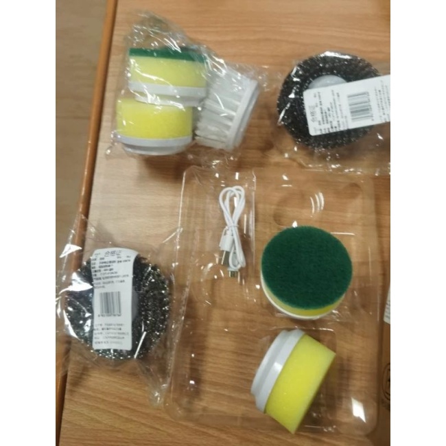 Automatic Rotating Telescopic Cleaning Brush