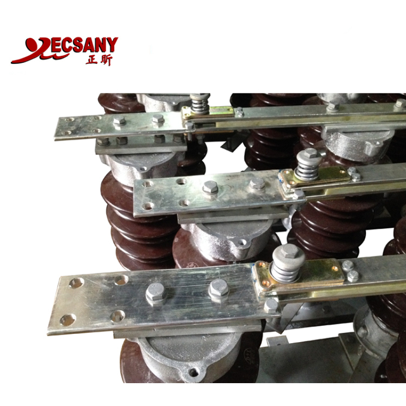 High Quality 36KV 1250A Porcelain Rotating Center Isolator with mounting structure