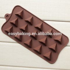 Molde de silicona con forma de pirámide triangular de 15 cavidades para cubitos de hielo, dulces de Chocolate