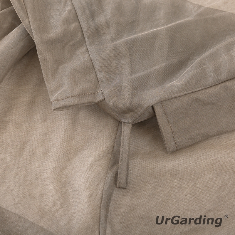 Electromagnetic wave shielding grounding mat