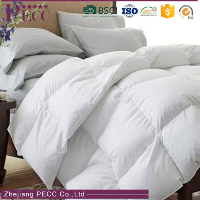 Venta al por mayor de lujo clásico ropa de cama edredón de plumas de pato interior
