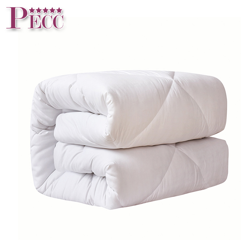 良質なマイクロファイバー入りコットンキルト羽毛布団