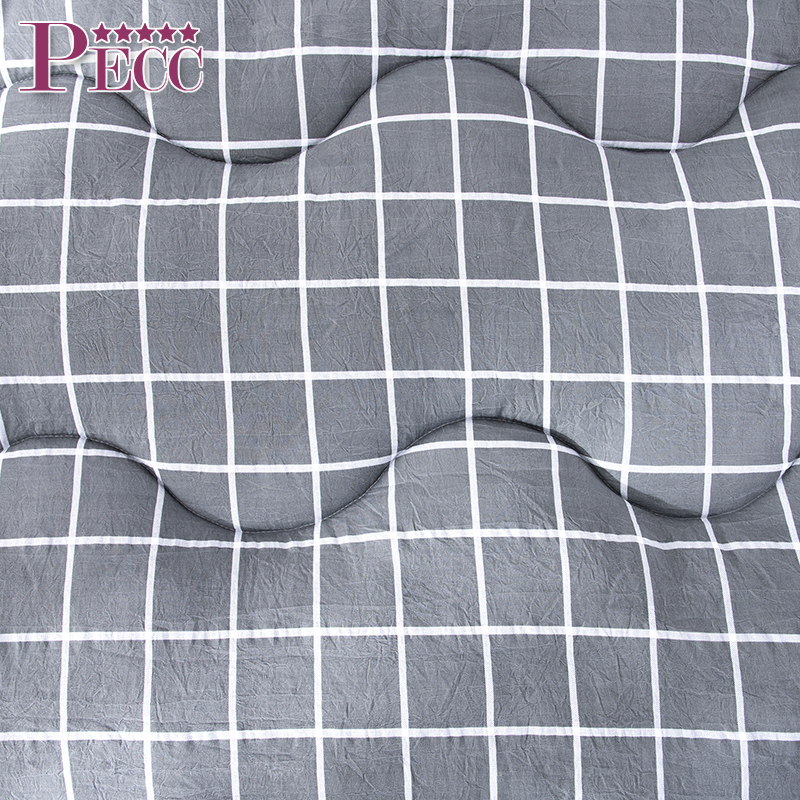 Edredón de verano con estampado de plumas de pato de diseño conciso