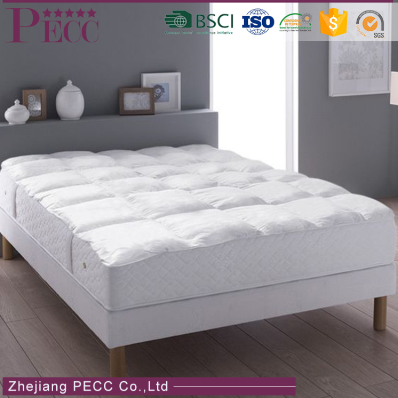 Almohadilla de colchón personalizada estilo edredón de moda de alta calidad Almohadilla de colchón personalizada estilo edredón de moda de alta calidad